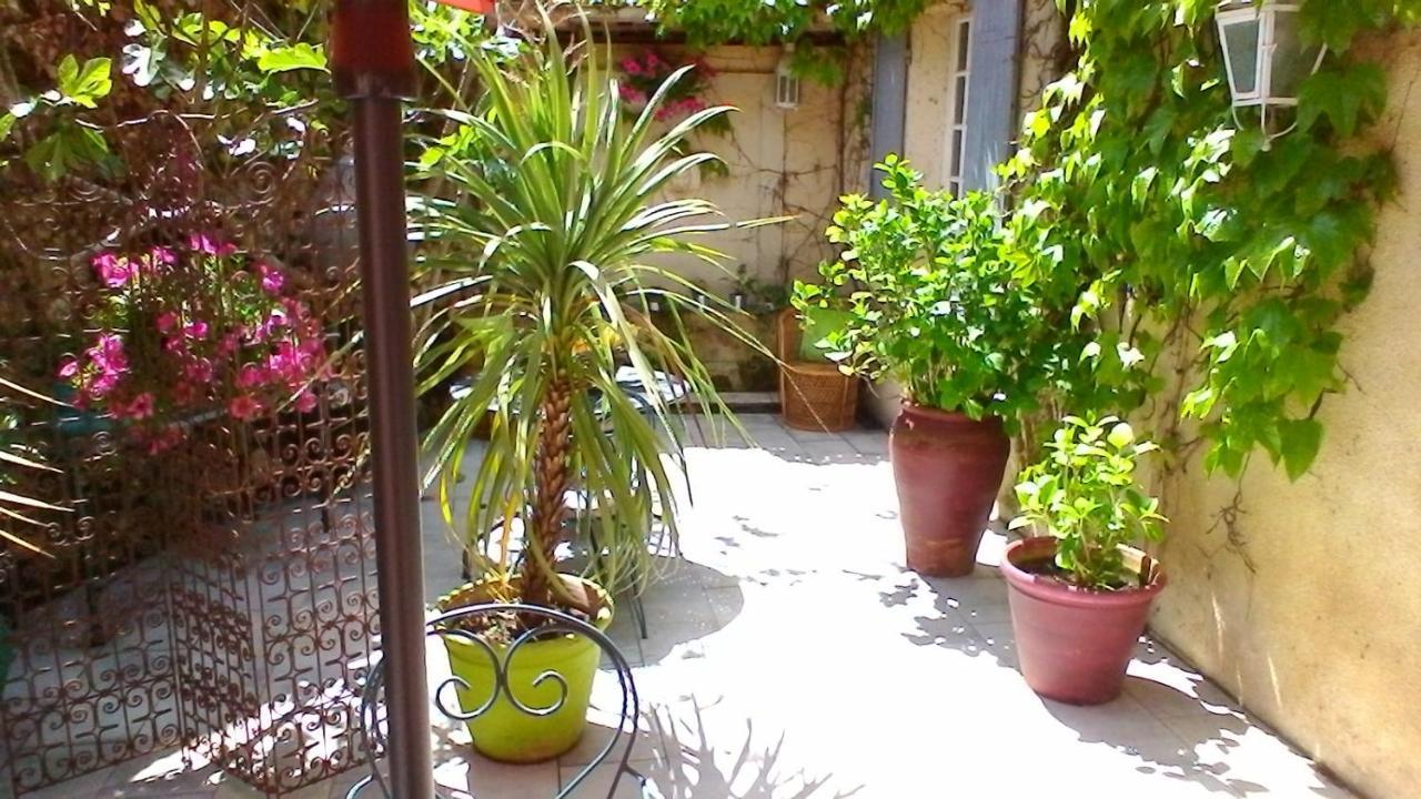 Le Domaine De La Lezardiere B&B Espiet Luaran gambar
