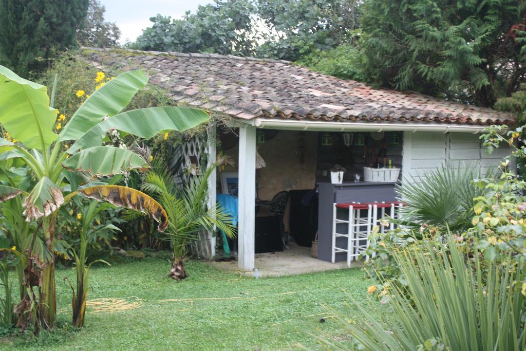 Le Domaine De La Lezardiere B&B Espiet Luaran gambar