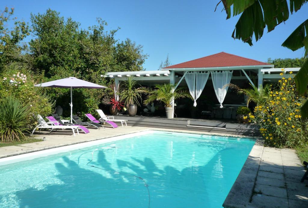 Le Domaine De La Lezardiere B&B Espiet Luaran gambar